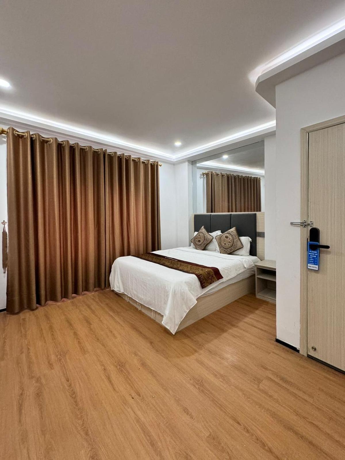 梦之南win酒店 Win Hotel Cafe & Spa ビエンチャン エクステリア 写真
